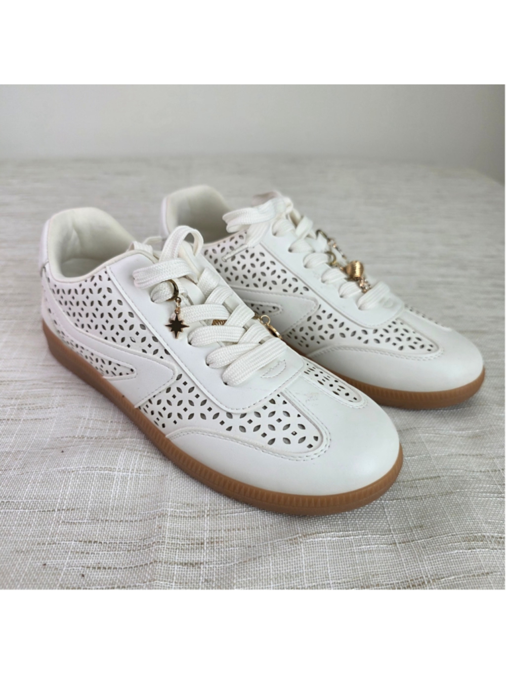 Women's DV White Sneakers with Gold Charms size 7.5 NWOT